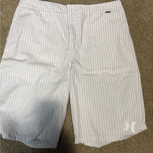 Hurley Men’s White Pinstripe Casual Shorts 34 waist